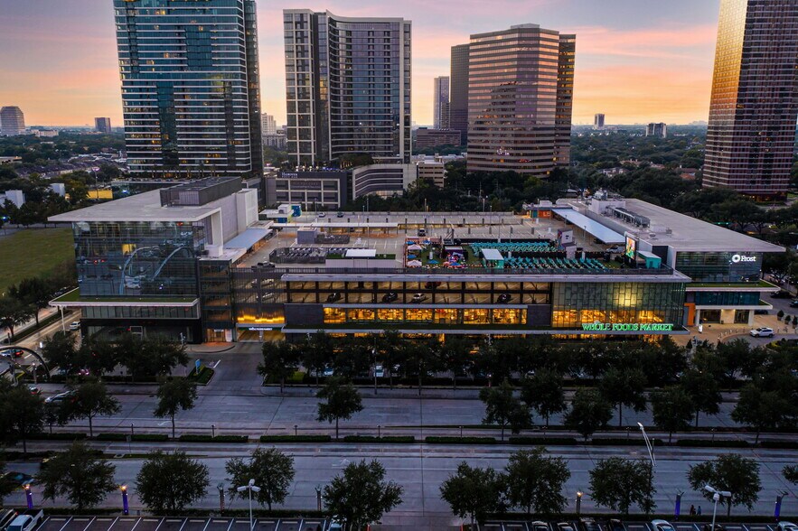 1700 Post Oak Blvd, Houston, TX à louer - Photo de l’immeuble – Image 3 sur 15