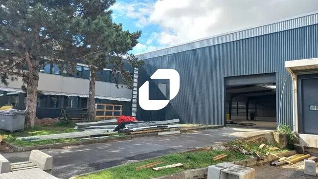 Plus de détails pour Bureau, Industriel/Logistique à louer