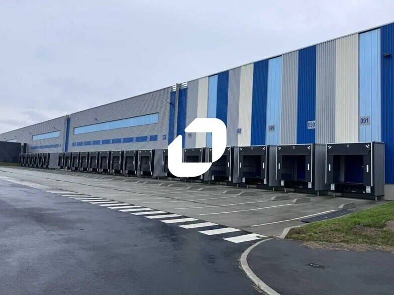 Industriel/Logistique dans Denain à louer - Photo de l’immeuble – Image 1 sur 12