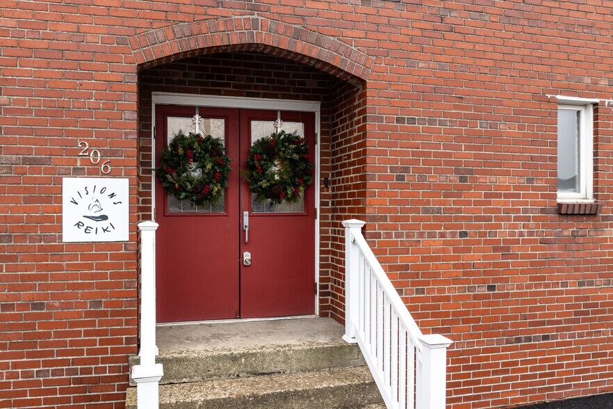 206 Alexander Ave, Strabane, PA à vendre - Photo de l’immeuble – Image 2 sur 30