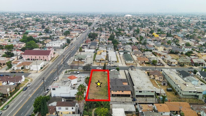 1346 W 93rd St, Los Angeles, CA à vendre - Photo de l’immeuble – Image 3 sur 6