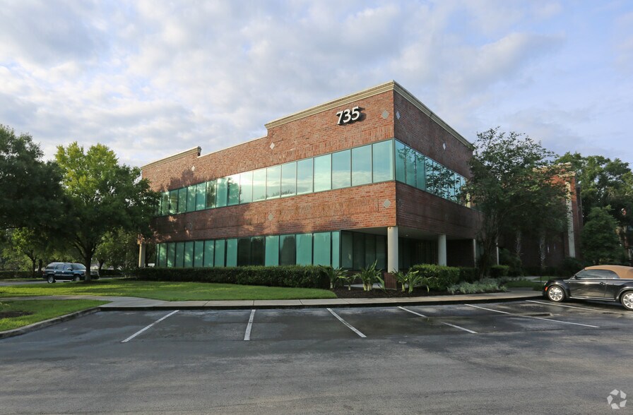 735 Primera Blvd, Lake Mary, FL à louer - Photo principale – Image 1 sur 8