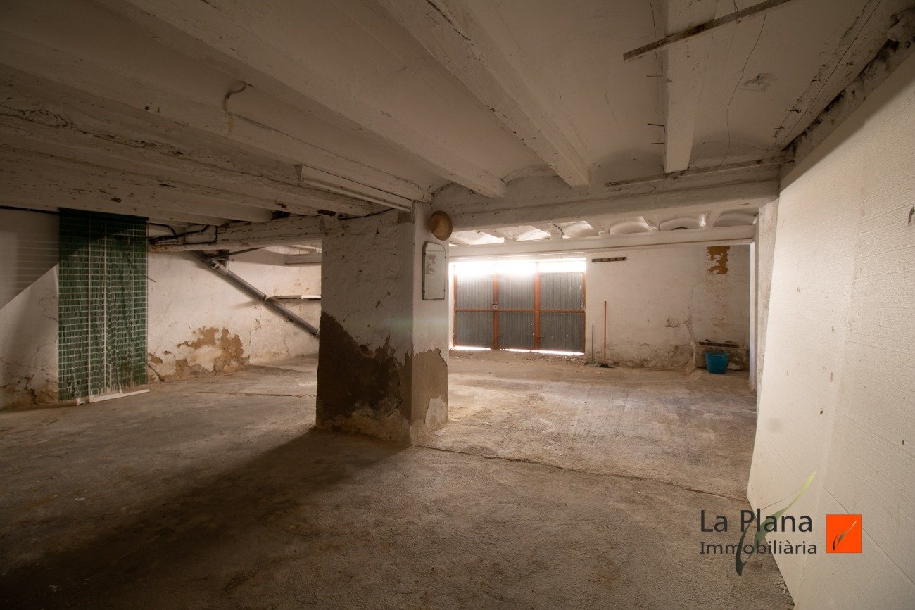 Immeuble residentiel dans Santa Bàrbara, Tarragona à vendre Photo intérieure– Image 1 sur 6