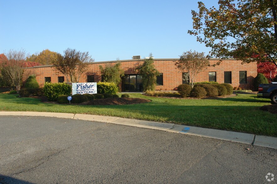 139 Business Park Dr, Indian Trail, NC à vendre - Photo de l’immeuble – Image 2 sur 14