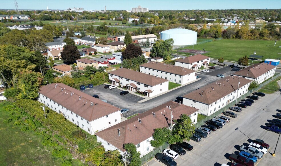 190 Manhattan Ave, Buffalo, NY à vendre - Photo de l’immeuble – Image 3 sur 29