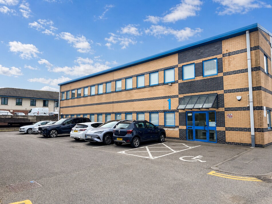 Southend Rd, Woodford Green à louer Photo principale– Image 1 sur 42