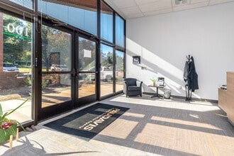 905 Airport Rd, West Chester, PA à louer Photo intérieure– Image 2 sur 19