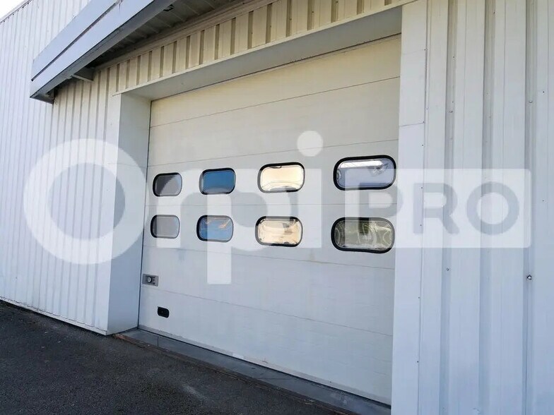 Local d’activités dans Soissons à louer - Photo de l’immeuble – Image 1 sur 4