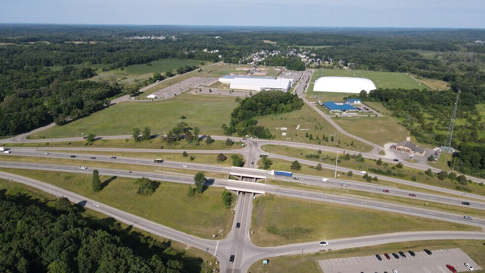 Whitmore Lake Portfollio portefeuille de 3 biens à vendre sur LoopNet.fr - Photo de l’immeuble – Image 3 sur 7