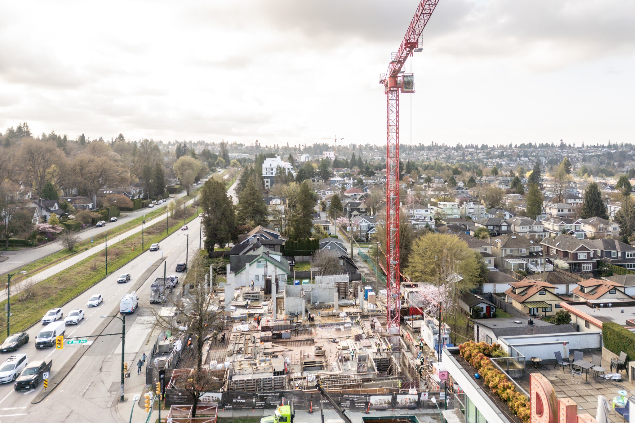 2108 16th Av W, Vancouver, BC à louer Photo de la construction– Image 1 sur 2
