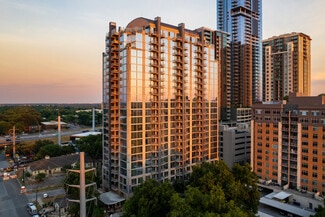 Plus de détails pour 51 Rainey St, Austin, TX - Local commercial à louer