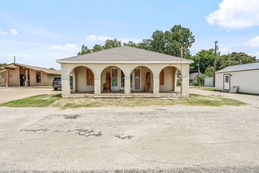 104 W Lipan Drive, Lipan, TX à vendre - Photo de l’immeuble – Image 2 sur 35