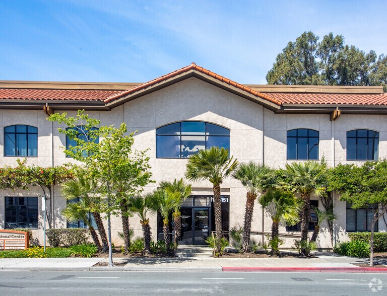 131-155 S Main St, Milpitas, CA à louer - Photo de l’immeuble – Image 3 sur 4