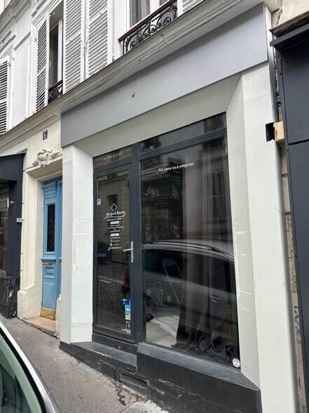 Local commercial dans Paris à louer - Photo de l’immeuble – Image 2 sur 2