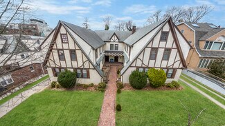 Plus de détails pour 4320 Hamilton Pl, Flushing, NY - Logement à vendre