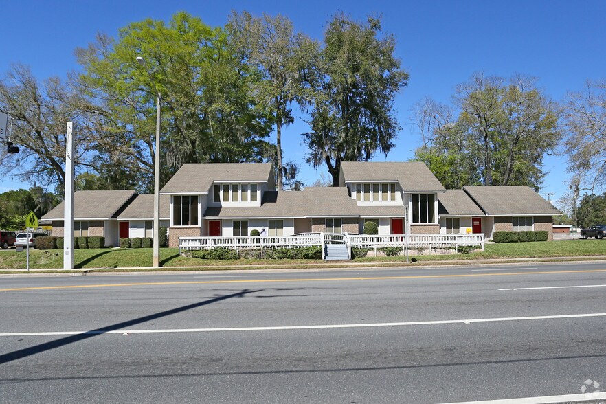 725 SE Baya Ave, Lake City, FL à vendre - Photo de l’immeuble – Image 2 sur 2