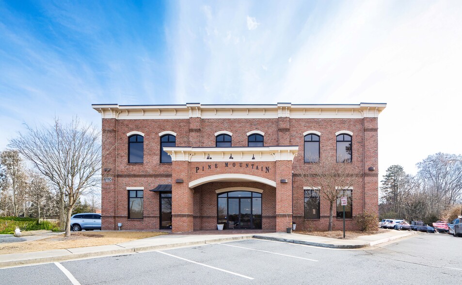 6110 Pine Mountain Rd, Kennesaw, GA à louer - Photo de l’immeuble – Image 3 sur 12
