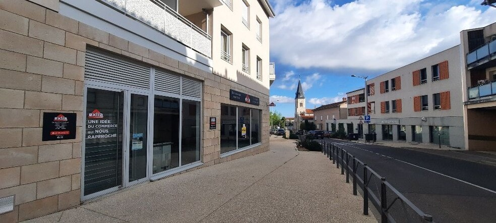 Local commercial dans Marcy L Etoile à louer - Photo de l’immeuble – Image 1 sur 6