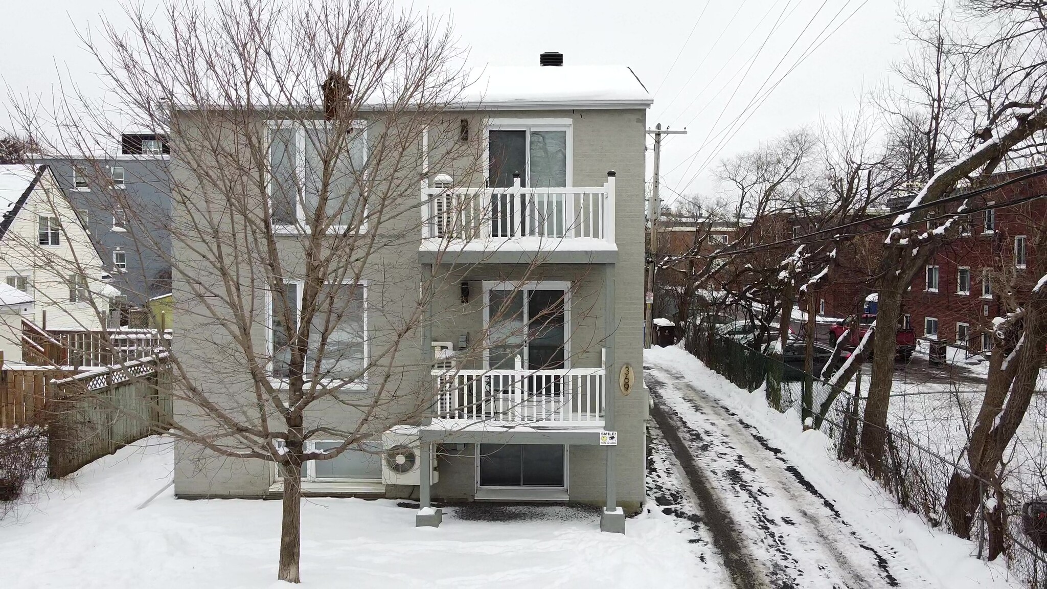 369 Lafontaine Ave, Ottawa, ON à vendre Photo de l’immeuble– Image 1 sur 28
