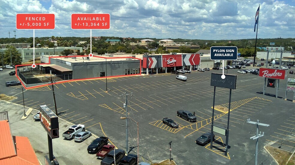 13307 San Pedro Ave, San Antonio, TX à louer - Photo de l’immeuble – Image 3 sur 4