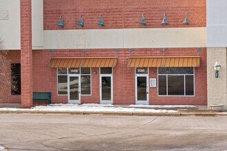 3012-3066 Village Park Dr, Plover, WI à louer Photo de l’immeuble– Image 1 sur 31