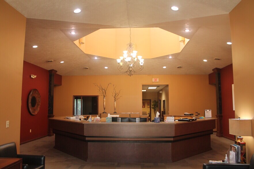 1401 Financial Park, Carbondale, IL à vendre - Photo intérieure – Image 2 sur 32