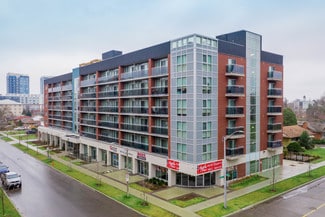 Plus de détails pour 308 Lester St, Waterloo, ON - Logement à vendre