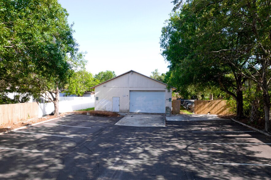 1112 Whitfield Ave, Sarasota, FL à louer - Photo de l’immeuble – Image 2 sur 2