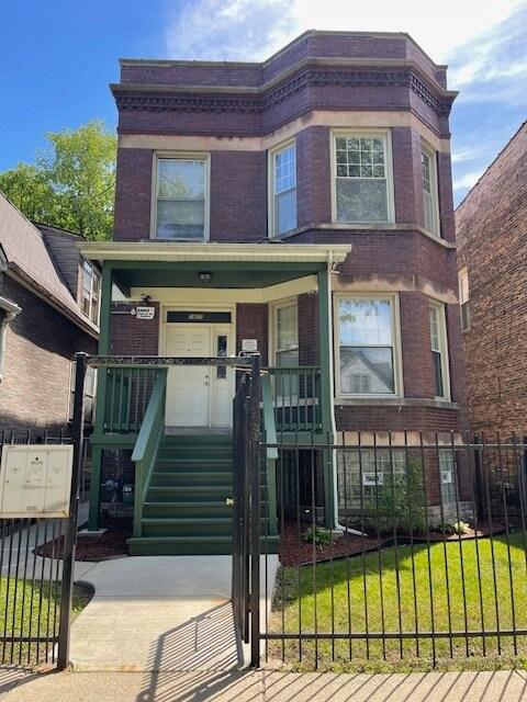 7807 S Marquette Ave, Chicago, IL à vendre Photo de l’immeuble– Image 1 sur 4