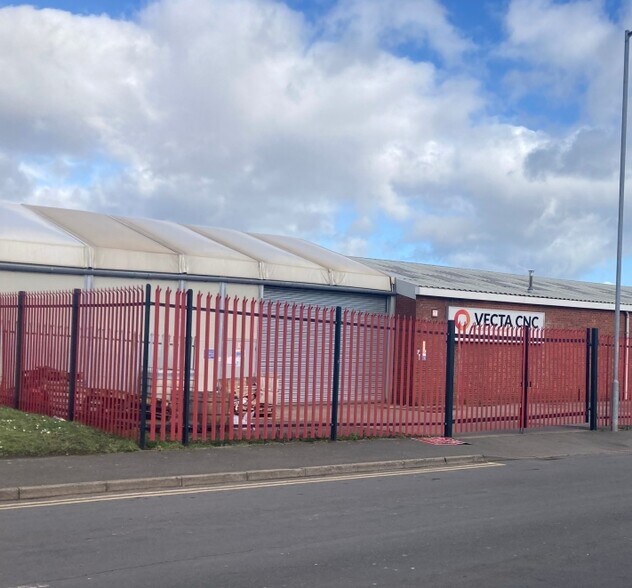 Slacky Ln, Walsall à louer - Photo principale – Image 1 sur 3