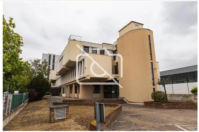 Plus de détails pour Bureau à vendre