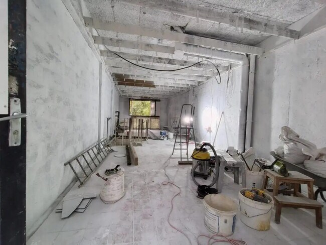 Plus de détails pour 5 Rue De La République, Saint-Rémy-lès-Chevreuse - Local commercial à vendre