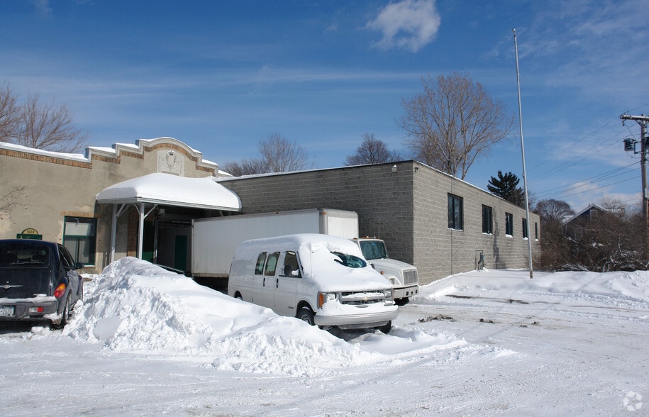 1024 Garson Ave, Rochester, NY à vendre - Photo de l’immeuble – Image 3 sur 4