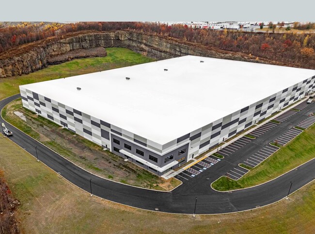 Plus de détails pour Valley View Dr, Jessup, PA - Industriel/Logistique à louer