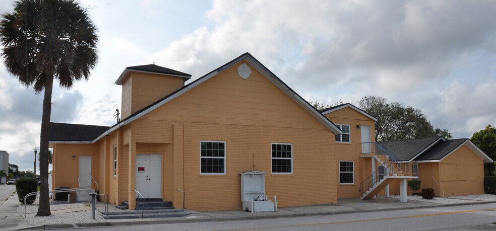 409 Madison Ave, Clearwater, FL à louer - Photo de l’immeuble – Image 2 sur 5