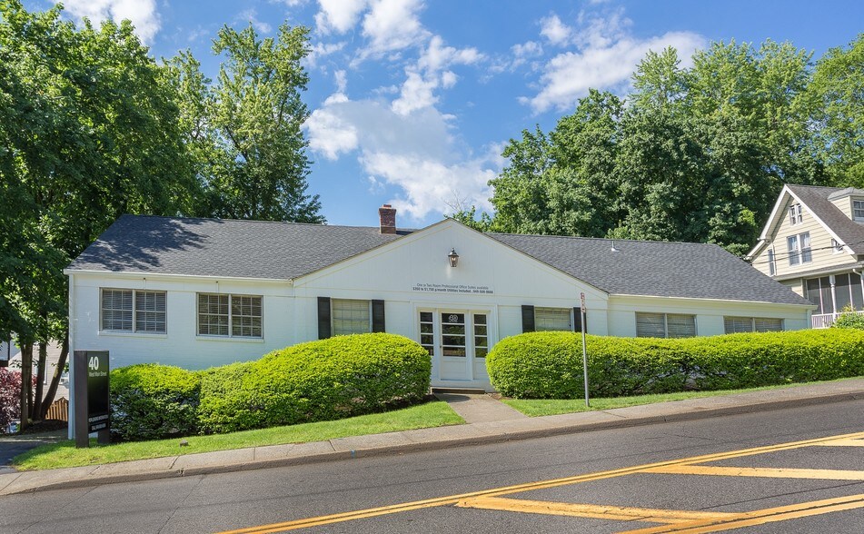 40 W Main St, Mount Kisco, NY à louer - Photo de l’immeuble – Image 2 sur 8