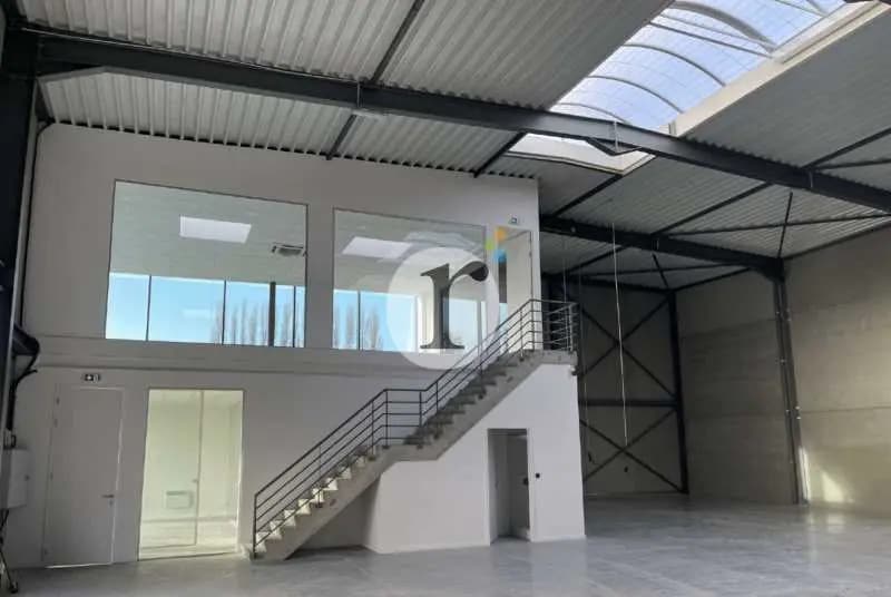 Local d’activités dans Seclin à louer Photo intérieure– Image 1 sur 7