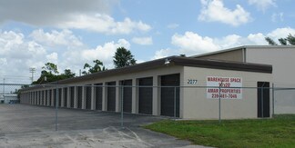 Plus de détails pour 2077 Beacon Manor Dr, Fort Myers, FL - Spécialisé à vendre
