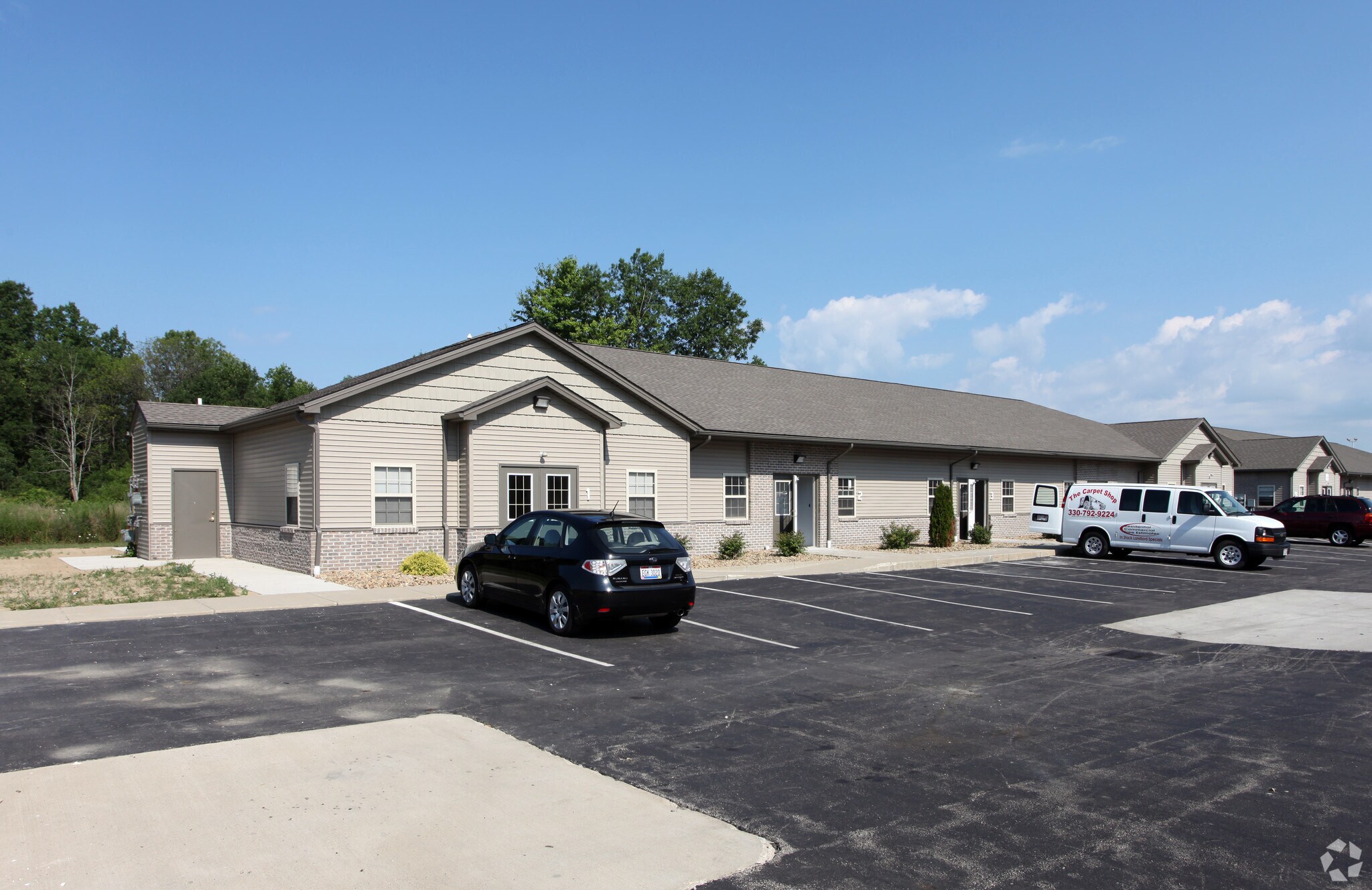 136 Westchester Dr, Youngstown, OH à vendre Photo principale– Image 1 sur 3