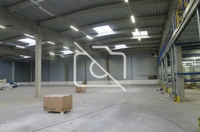 Industriel/Logistique dans Lisses à louer Photo intérieure– Image 1 sur 5