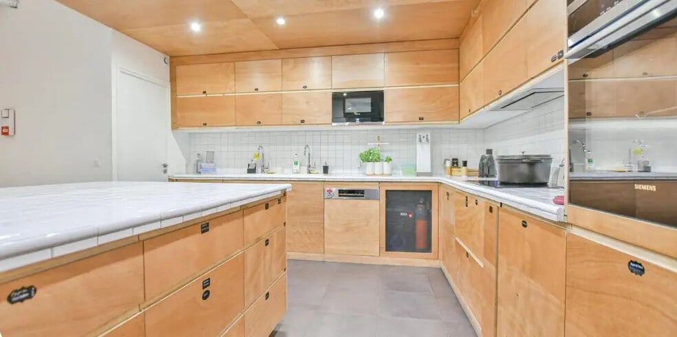 36 Rue Du Sentier, Paris à louer - Photo de l’immeuble – Image 2 sur 2