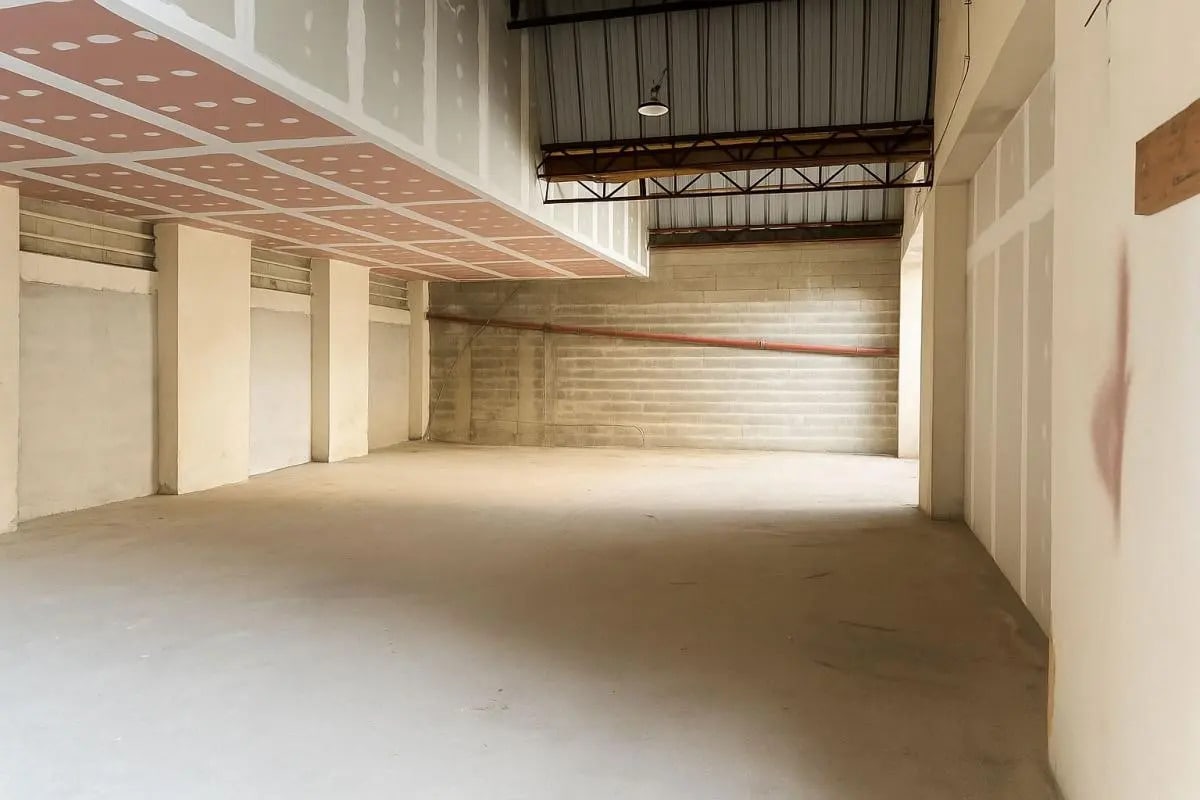 Industriel/Logistique dans Toulouse à louer Photo intérieure– Image 1 sur 7