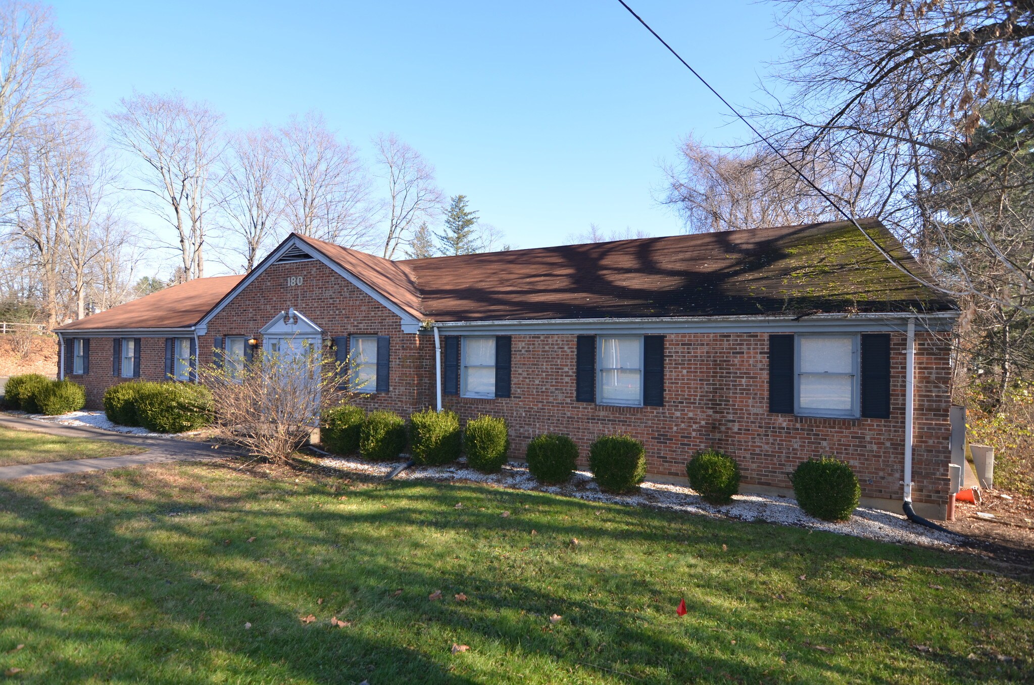 180 Poquonock Ave, Windsor, CT à louer Photo de l’immeuble– Image 1 sur 21