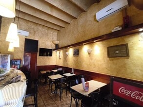 Local commercial dans L'Hospitalet de Llobregat, Barcelona à louer Photo intérieure– Image 1 sur 14