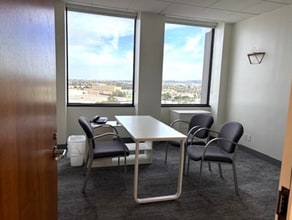 21515 Hawthorne Blvd, Torrance, CA à louer Photo intérieure– Image 1 sur 4