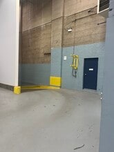 1801 W Berteau Ave, Chicago, IL à louer Photo intérieure– Image 1 sur 14