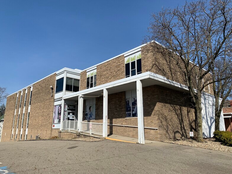 1341 Market Ave N, Canton, OH à vendre - Photo de l’immeuble – Image 2 sur 7