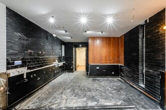 66 Brick Ln, Londres à louer Photo intérieure– Image 2 sur 5