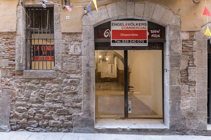 Immeuble residentiel dans Barcelone, Barcelona à vendre - Photo de l’immeuble – Image 3 sur 8