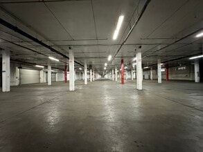 4095 Firestone Blvd, South Gate, CA à louer Photo intérieure– Image 1 sur 3